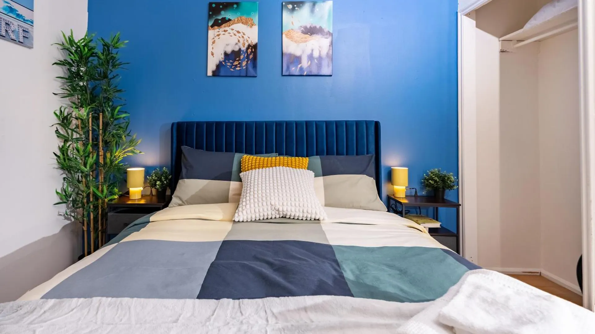 Apartment 2 Bedroom Paradise In Hells Kitchen Manhattan New York United States