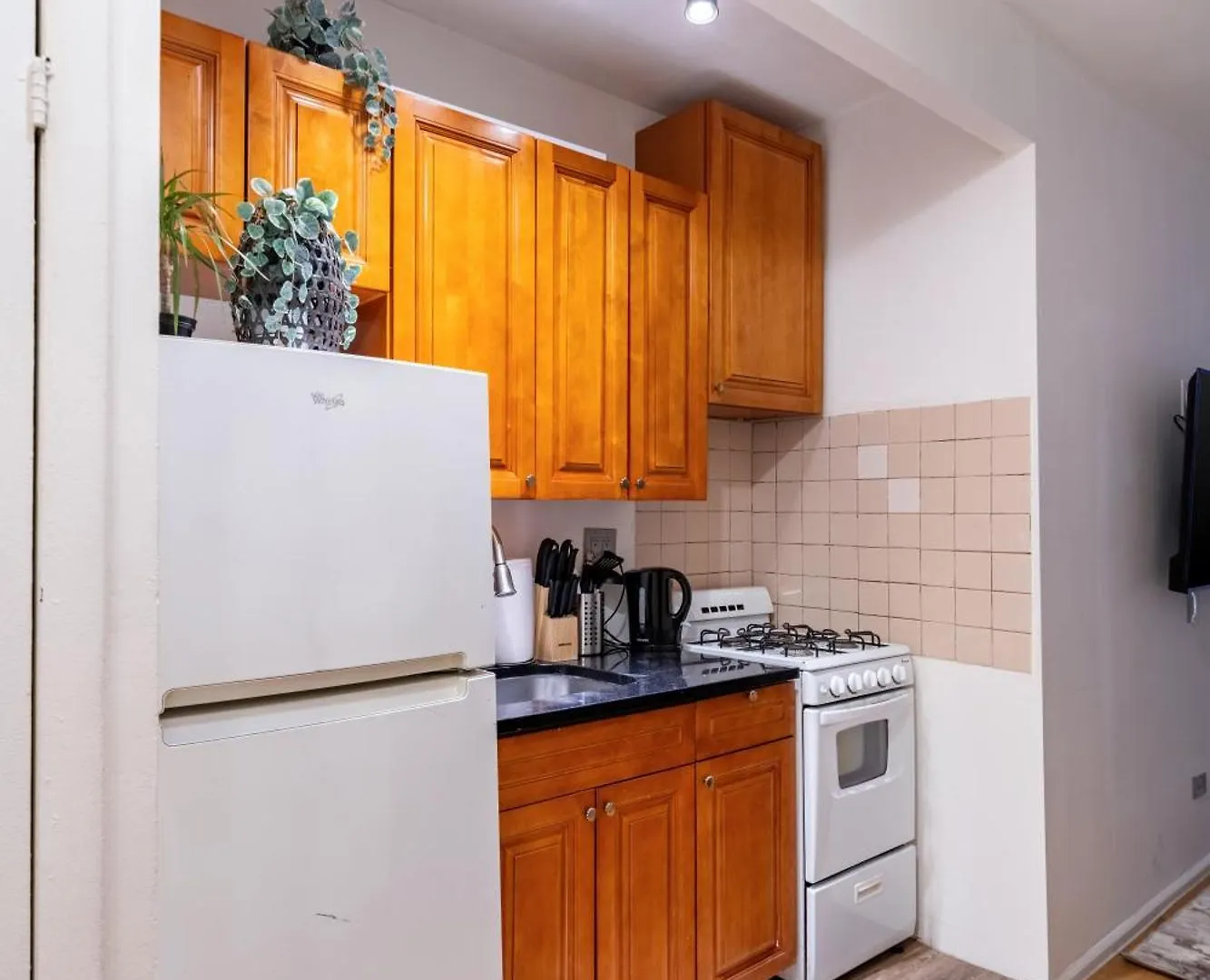 Apartment 2 Bedroom Paradise In Hells Kitchen Manhattan New York