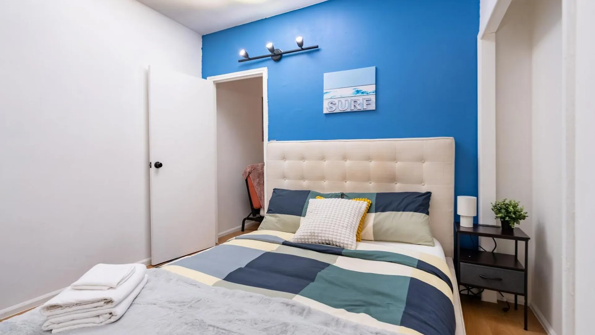 Apartment 2 Bedroom Paradise In Hells Kitchen Manhattan New York